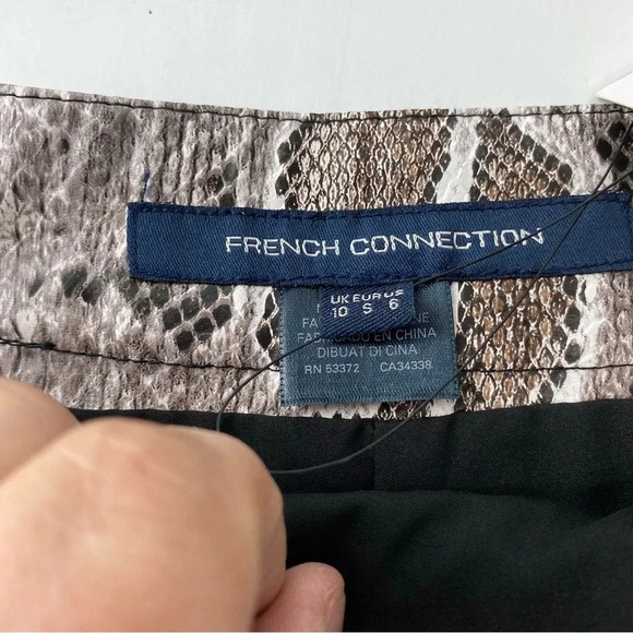 French Connection Womens Size 6 Faux Snakeskin Mini Skirt NWT - Picture 4 of 6